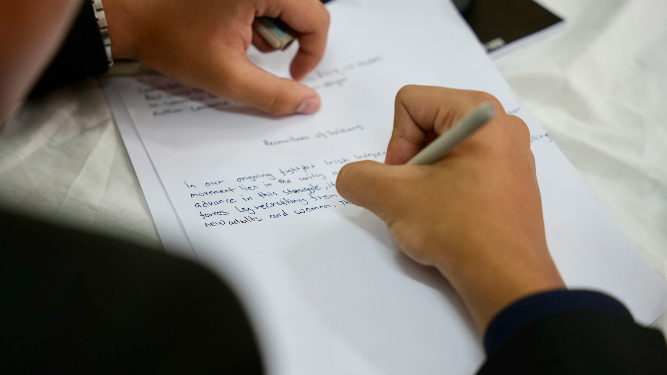 Contoh surat lamaran kerja untuk fresh graduate Contoh surat lamaran kerja untuk fresh graduate